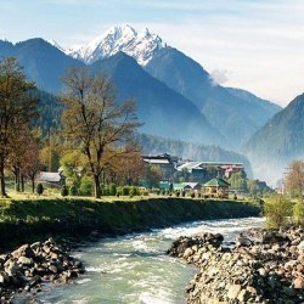 Kashmir Group Tour Packages 2022 Group Packages for Kashmir