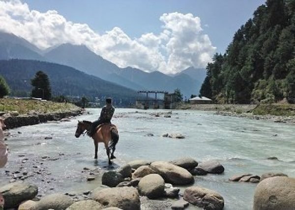 Amarnath With Kashmir Tour