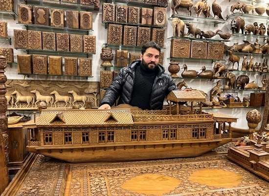 you can buy Kashmiri Walnut Wood Carvings in kashmir